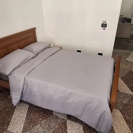 La Casa Dei Gatti Matti Apartment *